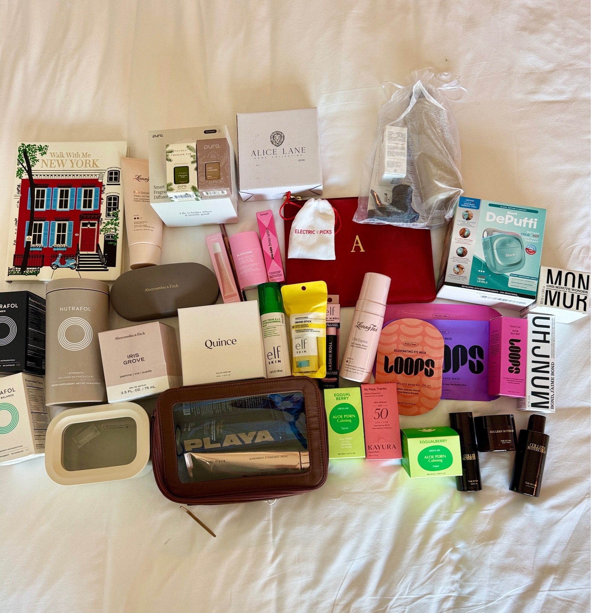 That’s only PART of the swag from LTKCon 2026

#LTKCon #LTKOver40 #LTKBeauty
