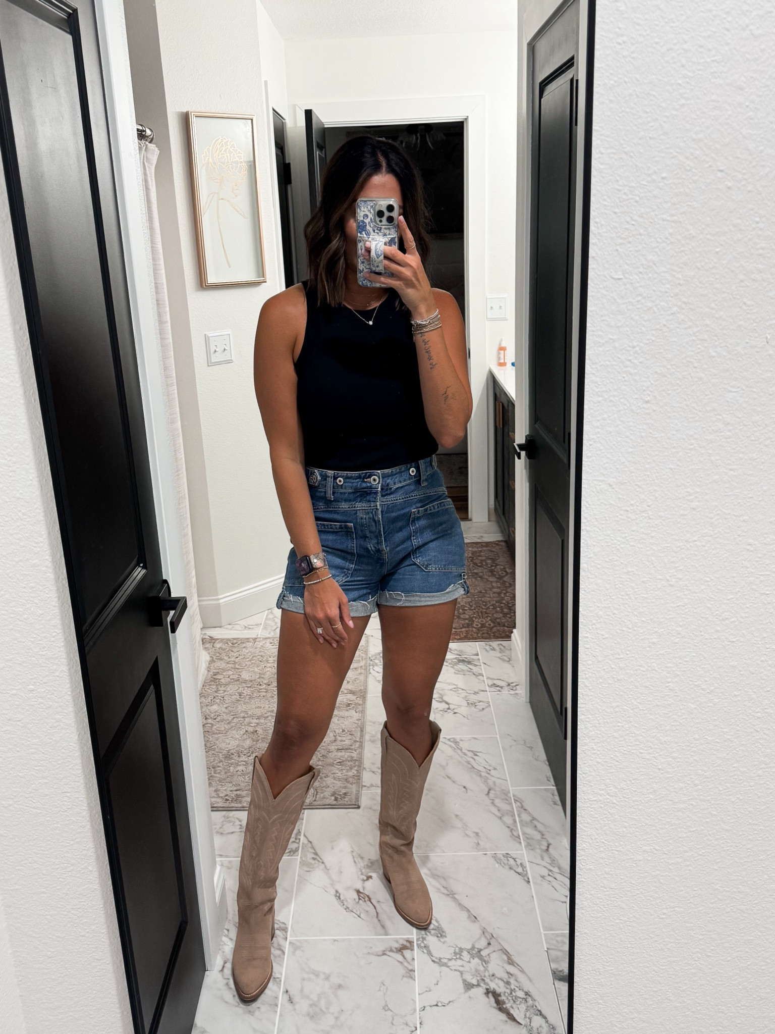 Top-medium
Shorts-tts 27
Boots- 7.5 (size down 1/2)

#LTKStyleTip #LTKShoeCrush #LTKSaleAlert