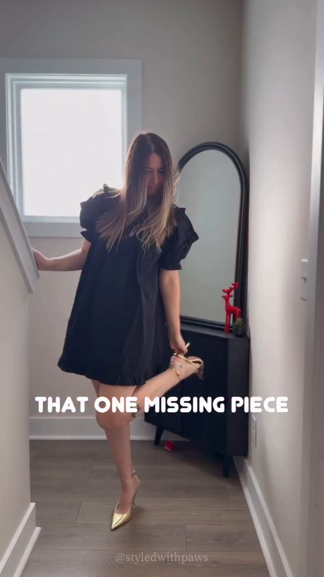 That one missing piece ✨
Because it’s New Year’s Eve and the championship game… so obviously I’m celebrating in style 🤍❤️

Buckeye pride, but styled.
NYE sparkle meets game day tradition — wouldn’t have it any other way.