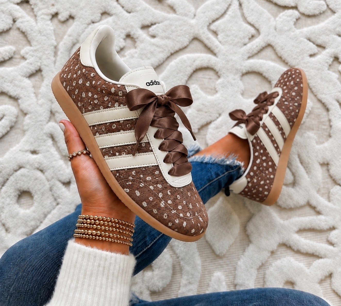 The Adidas Barreda LO Shoes are the sweetest everyday sneakers with a true tosize fit, featuring the cutest fawn inspired print that adds the perfect girly touch to any outfit.