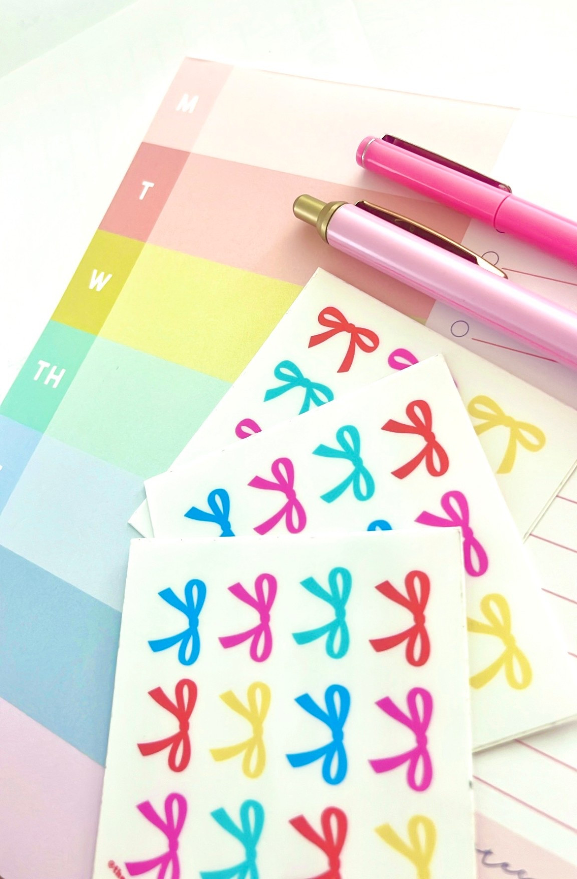 New Month Planning ✨
… with one of my favorite notepads everrrr from amazing Joy Creative Shop! (and some The Sunny La La stickers!)

Reminder that you can use code NICOLE10 to enjoy 10% off your Joy Creative Shop orders!



#LTKHome #LTKmorningroutine #LTKdayinmylife