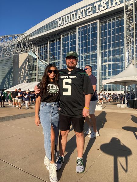NFL Game Outfit - New York Jets Game Outfit - What I Wore - Game Day Outfit - Denim Skirt - Styling Denim 

#LTKstyletip #LTKfindsunder100