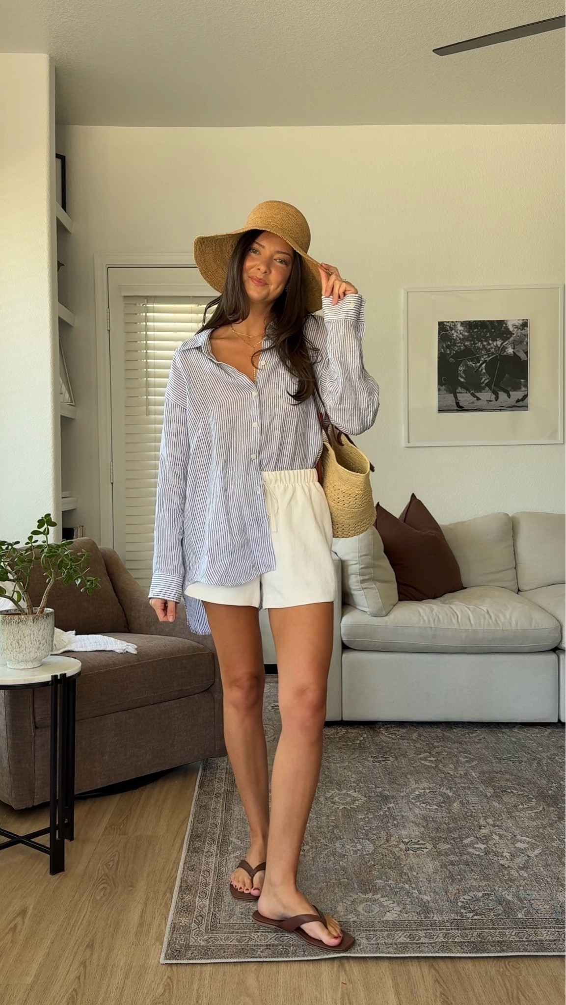 I am 5’7” wearing size small in top and bottom!