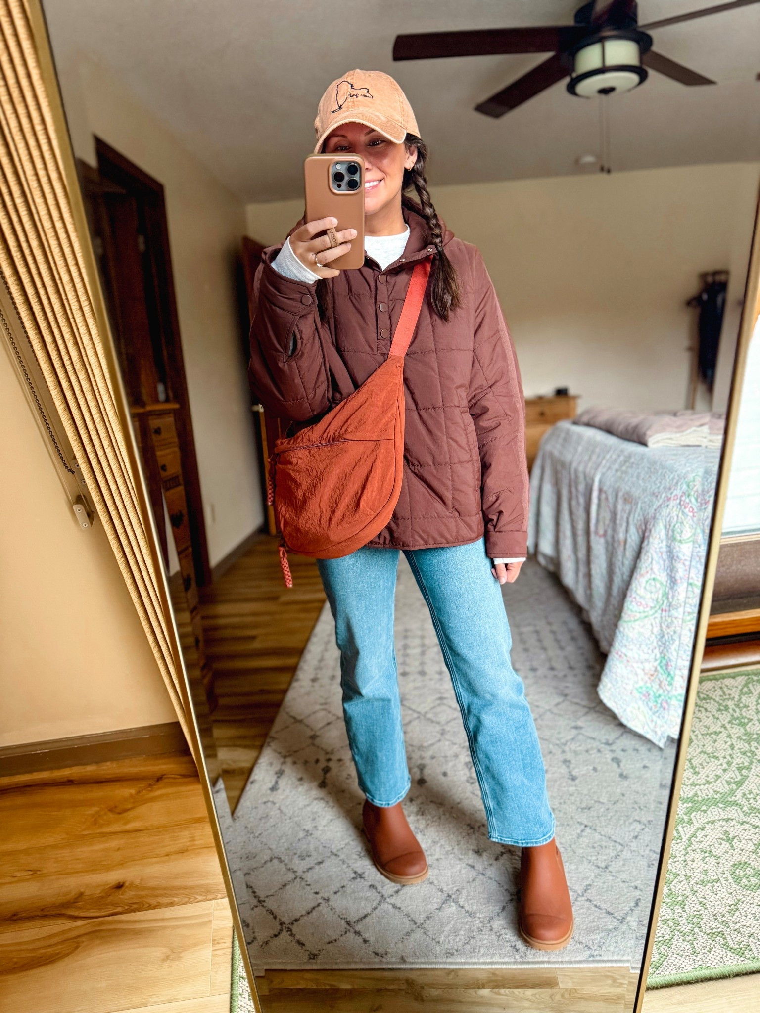 Wearing small in mg crewneck, xs in my puffer pullover, 24 and 26” inseam in my jeans (so comfy!) and 6.5 in my boots (also so comfy!)
My bag is sold out from the seller I bought it from, so I linked some similar ones. My hat is older as well, so I also linked some similar ones. I ended up actually wearing a grey beanie instead. 