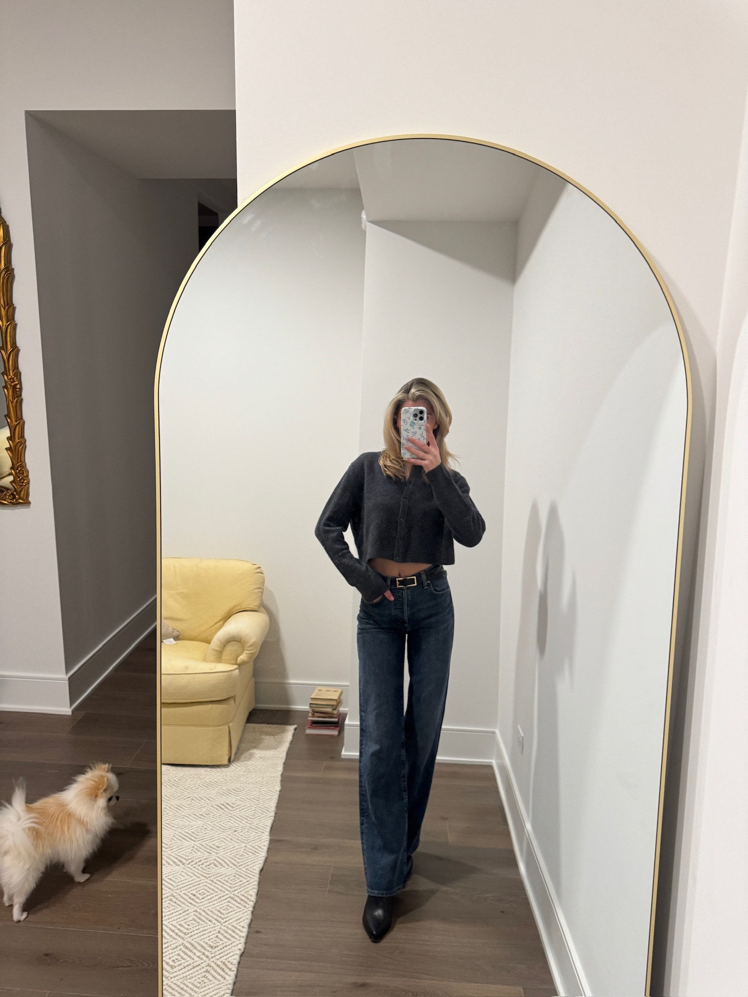 Casual Outfit Inspo!! Full outfit is from Aritzia 🤍 

casual outfit, ootd, women’s jeans, cardigan, chic style, winter fashion 

#LTKStyleTip #LTKSeasonal