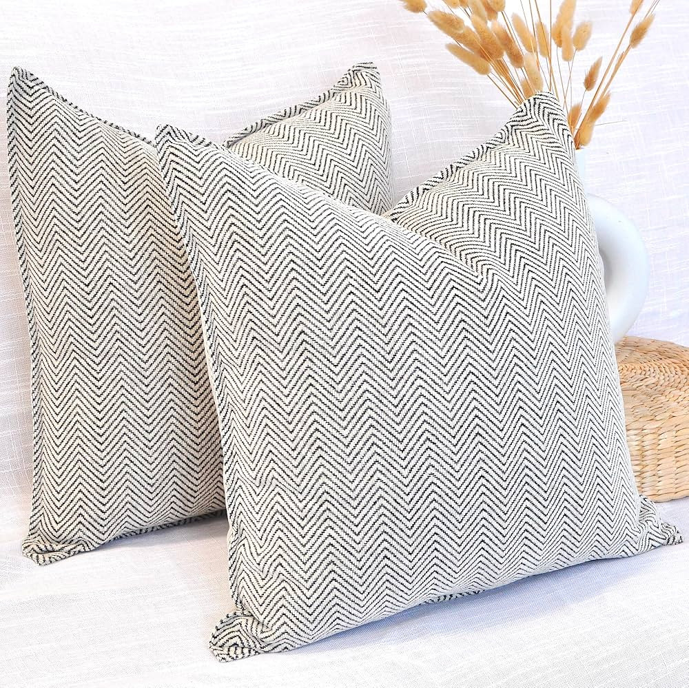 Black and White Sofa Pillow Covers 18x18 Pack of 2 ZigZag Textured Pillowcase Chevron Weave Patte... | Amazon (US)