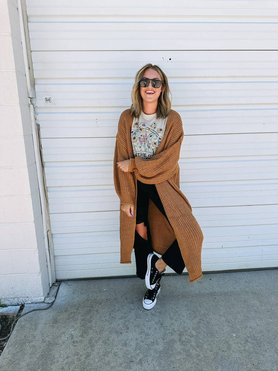 sweep you off your feet topaz cardigan | Etta & East