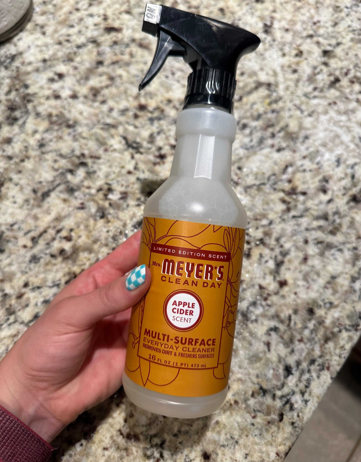 Love a seasonal multi surface cleaning spray 🍎🍂🍁

#LTKHome #LTKFindsUnder50 #LTKSeasonal