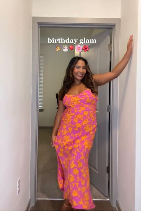 MY NEW FAVORITE DRESS 🥹 

#midsize #midsizefashion #size10fashion #vacationdress #birthdaydress #floraldress #summerfashion 

#LTKSeasonal #LTKunder100 #LTKcurves