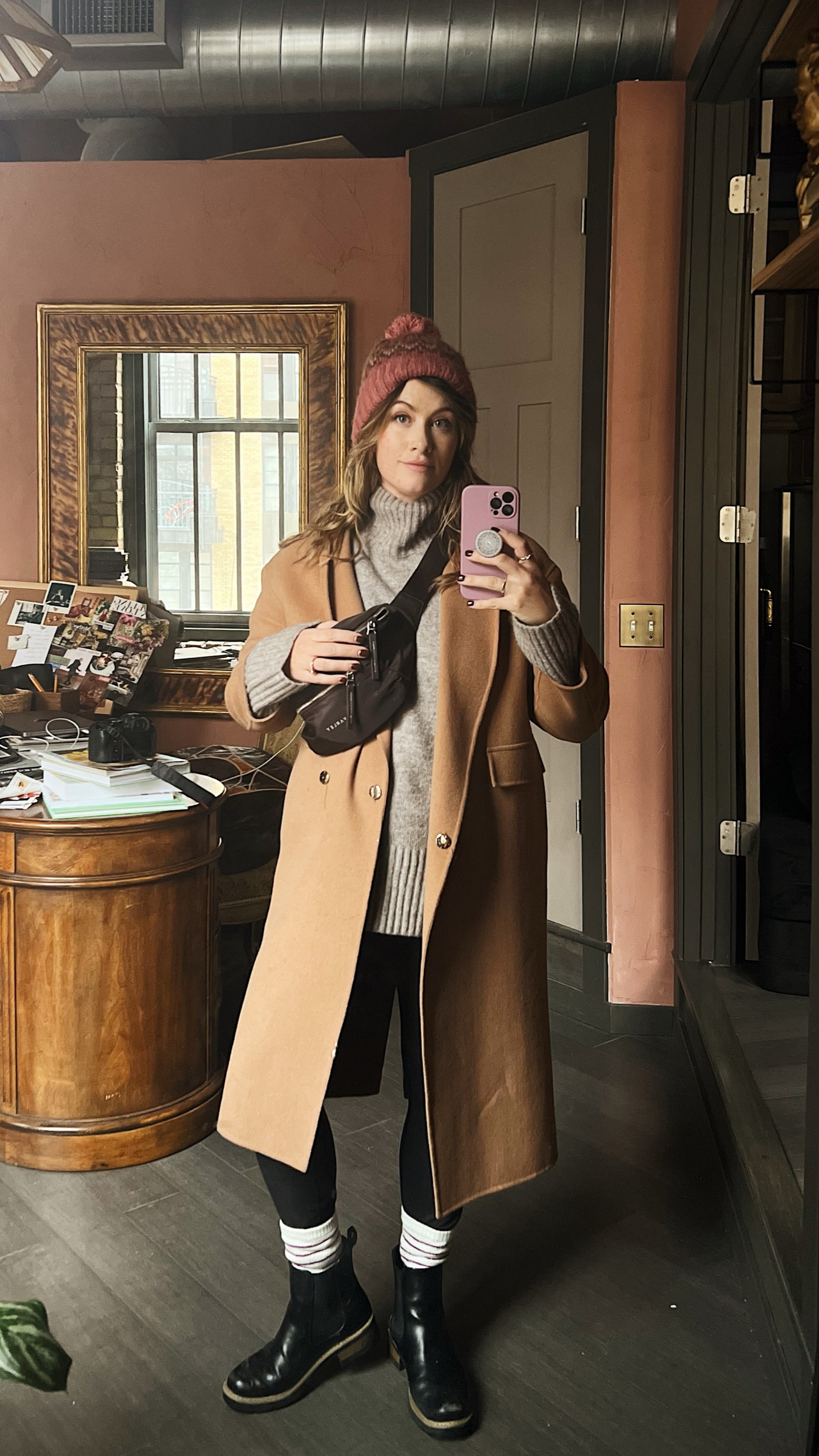 Winter weather is finally here and I’m not sad about it 🤍

#winterlooks #winteroutfit #woolcoat #sweaterweather #streetstyle #midsize #sahmstyle #sahm #stayathomemom #momlooks #postpartum



#LTKmidsize #LTKfindsunder100 #LTKSeasonal