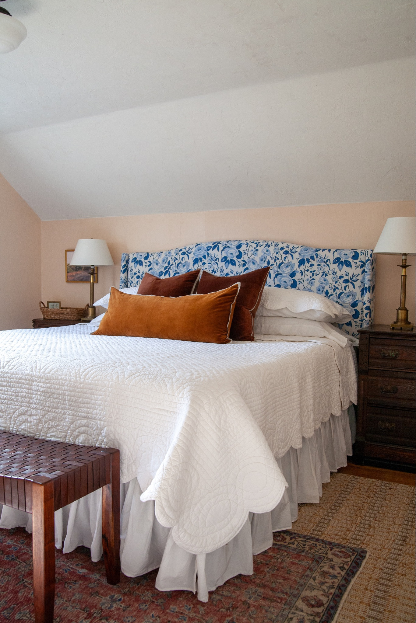 What goes well with this charming floral chintz? SCALLOPS!! I love them. Found the prefect not-quite-spring bedroom bedding combo with layered quilts and velvet pillows from @annieselke. How cute are the scallops?! I’m not over it yet. Even on the shams!!! #sponsored
Linked this beautiful bedding and everything else I could in this post in the @shop.ltk app 😍

#LTKhome