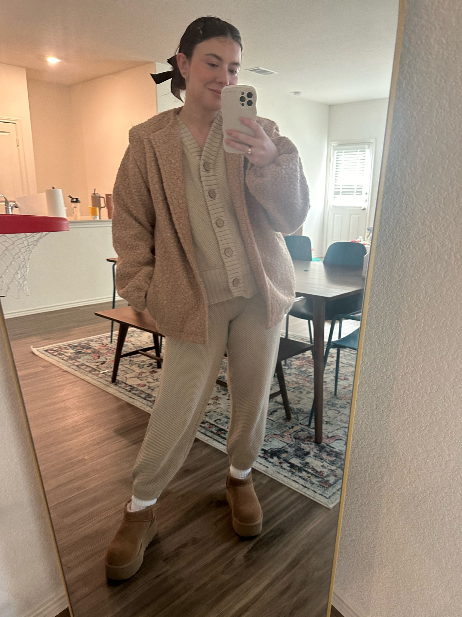 Another sad beige mom outfit 

#LTKstyletip #LTKSeasonal #LTKfindsunder100