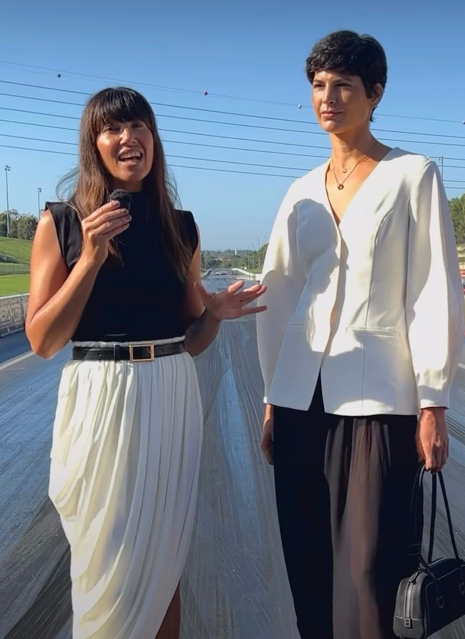 Monochromatic classic pieces for your capsule wardrobe that tap into the trends of this season: balloon pants, cinched in hourglass blazers for workwear, plunge tops with denim jeans, funnel neck jackets and crop blazers - some of this is coming soon so I will add as more become available 

#LTKaustralia #LTKstyletip #LTKworkwear