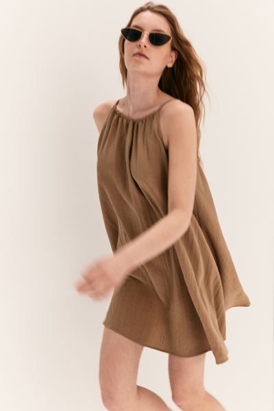 A-line throw-on dress | H&M (UK, MY, IN, SG, PH, TW, HK)