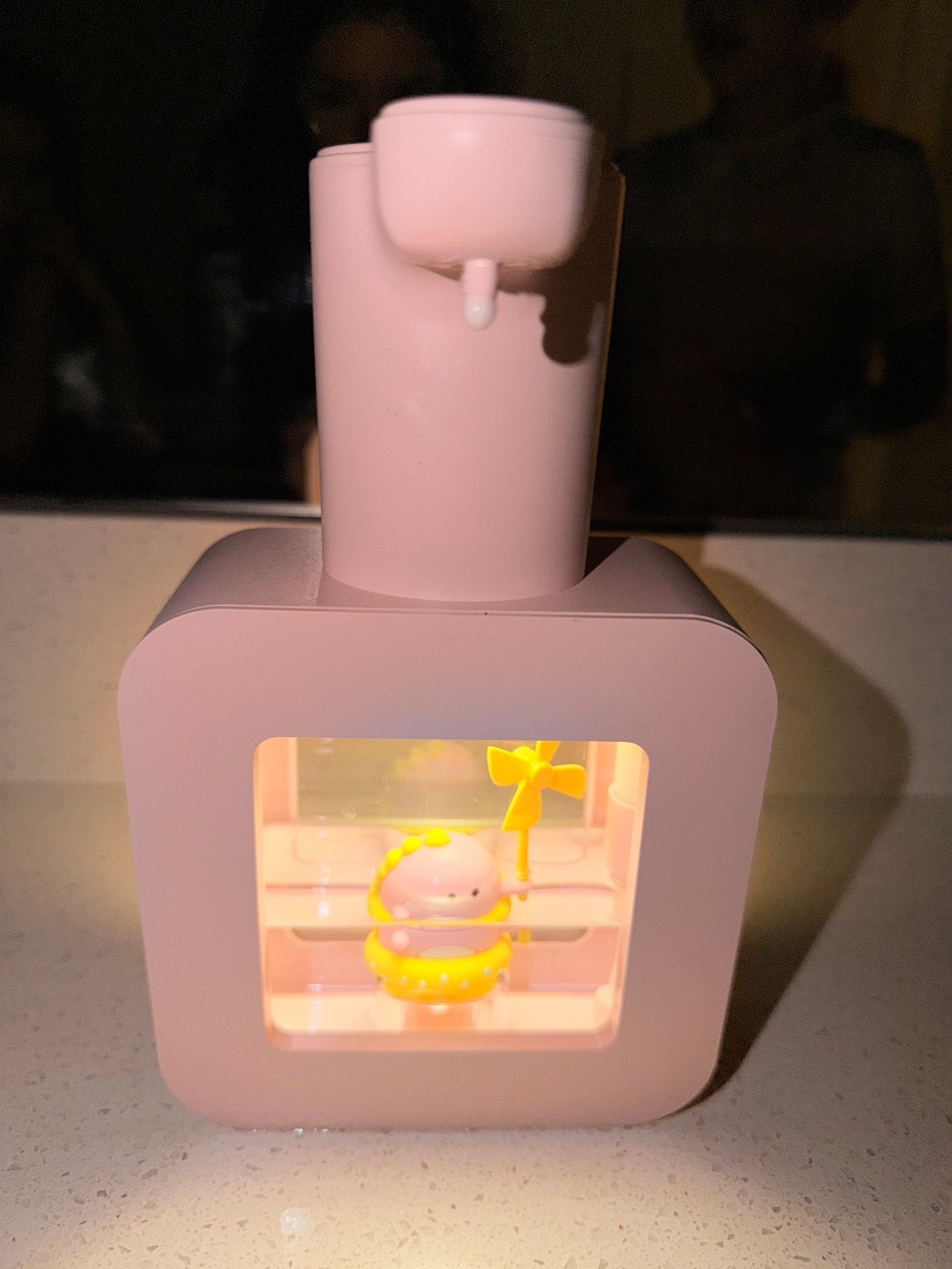 Automatic soap dispenser and aligners cleaner 