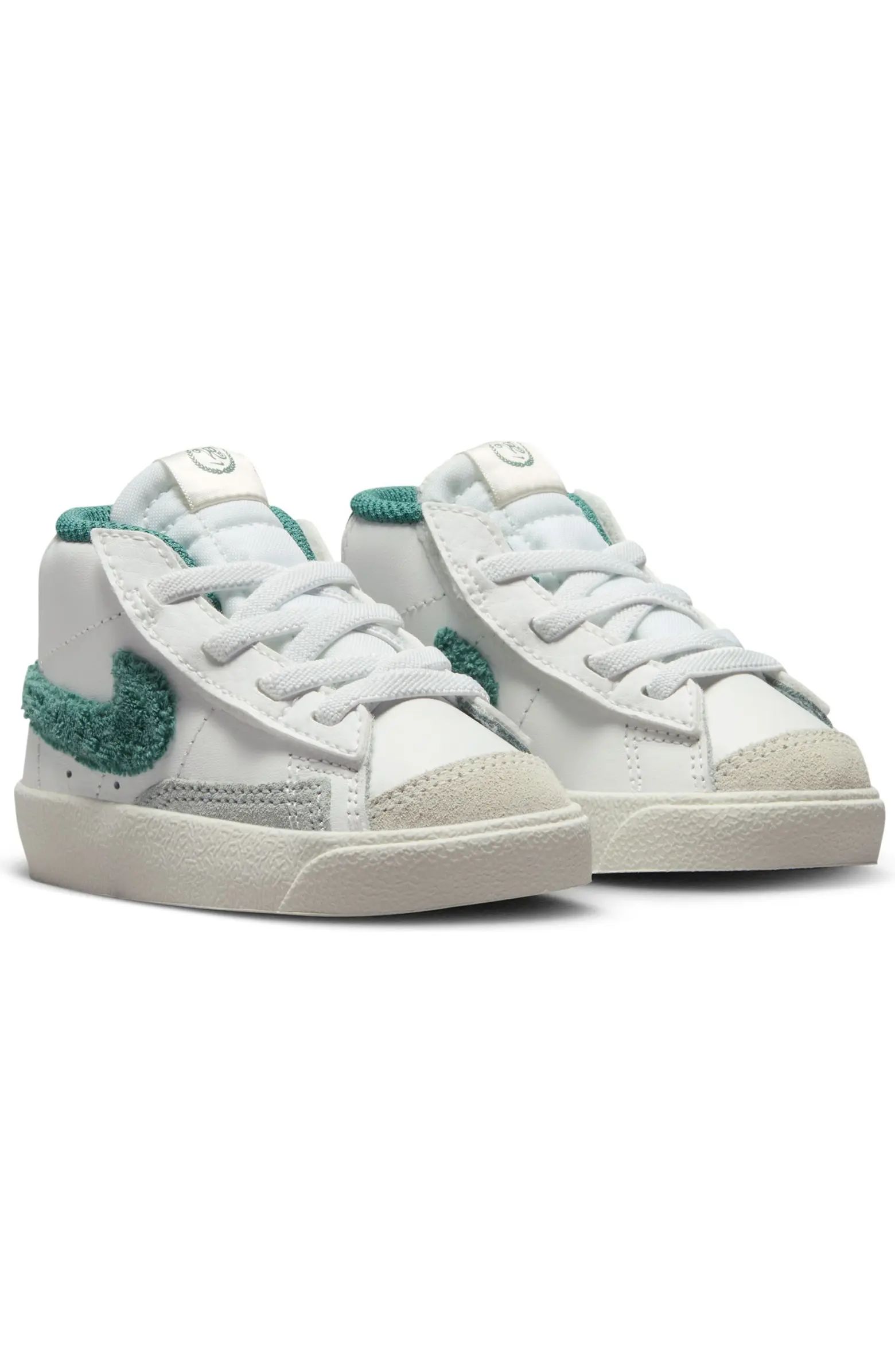 Nike Kids' Blazer Mid '77 SE Sneaker | Nordstrom | Nordstrom