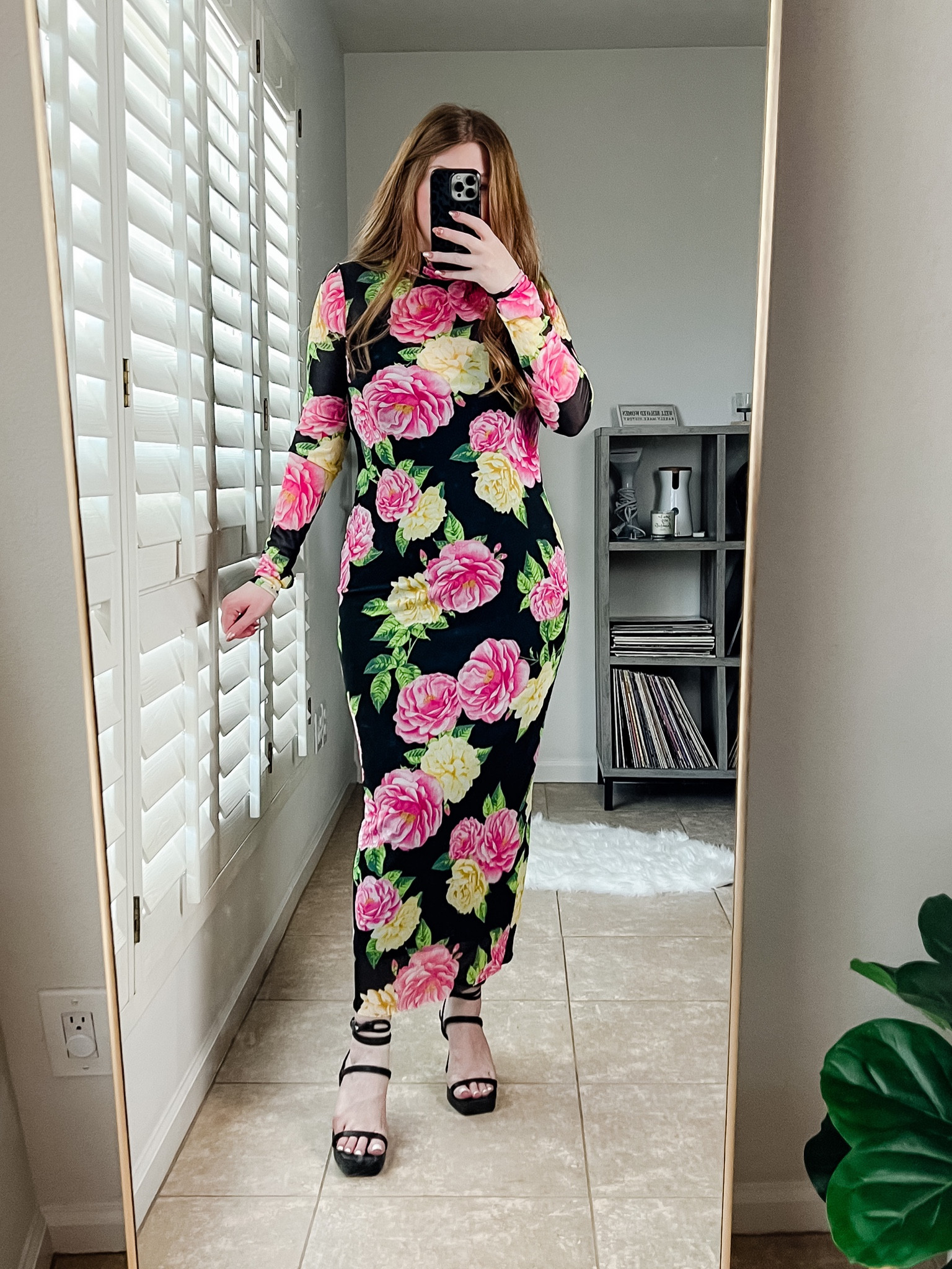 Floral dress wearing size large. Fall wedding guest dress. Maxi dress. 

#LTKSeasonal #LTKwedding #LTKunder100