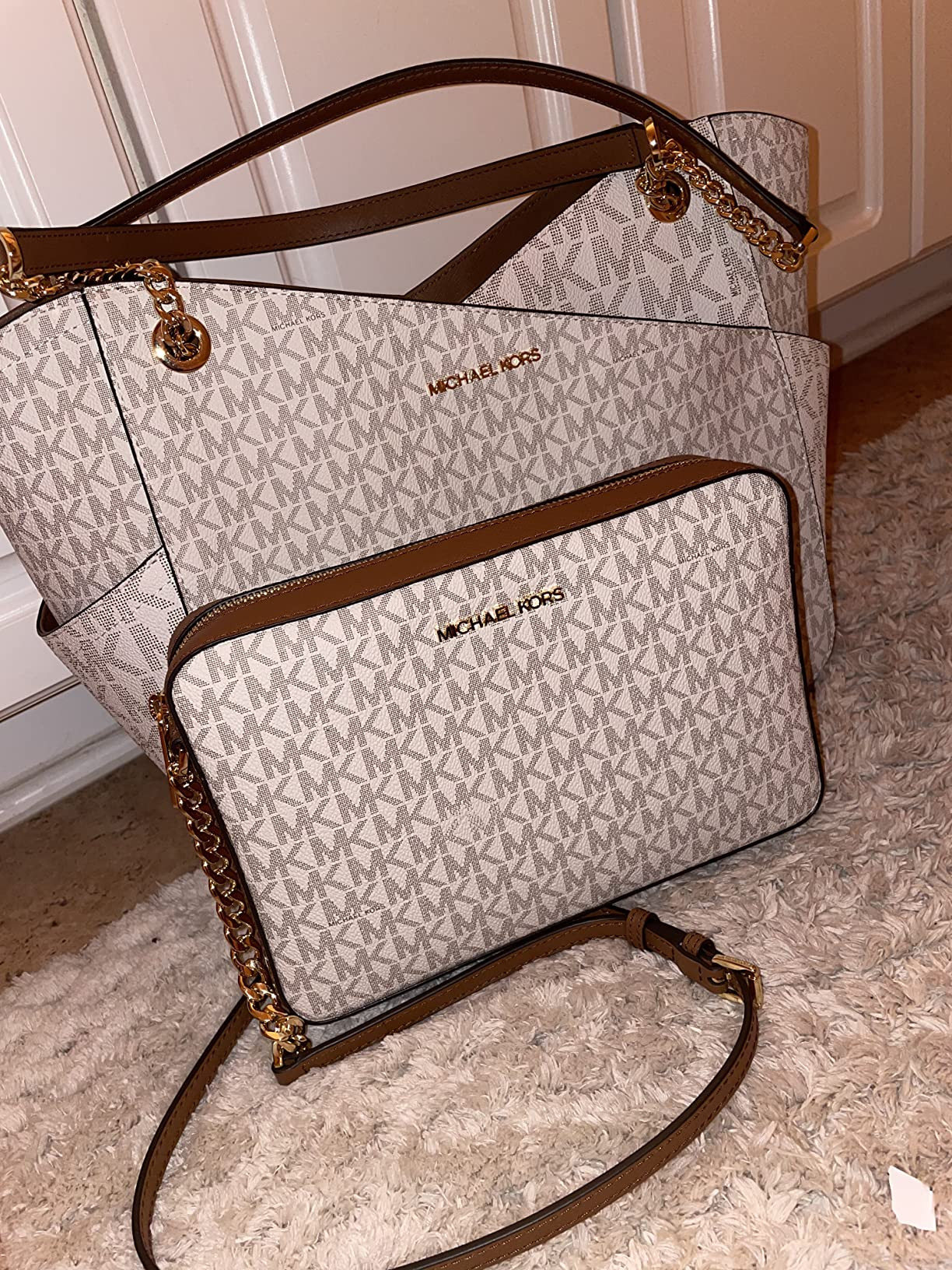 Michael Kors Crossbody | Amazon (US)