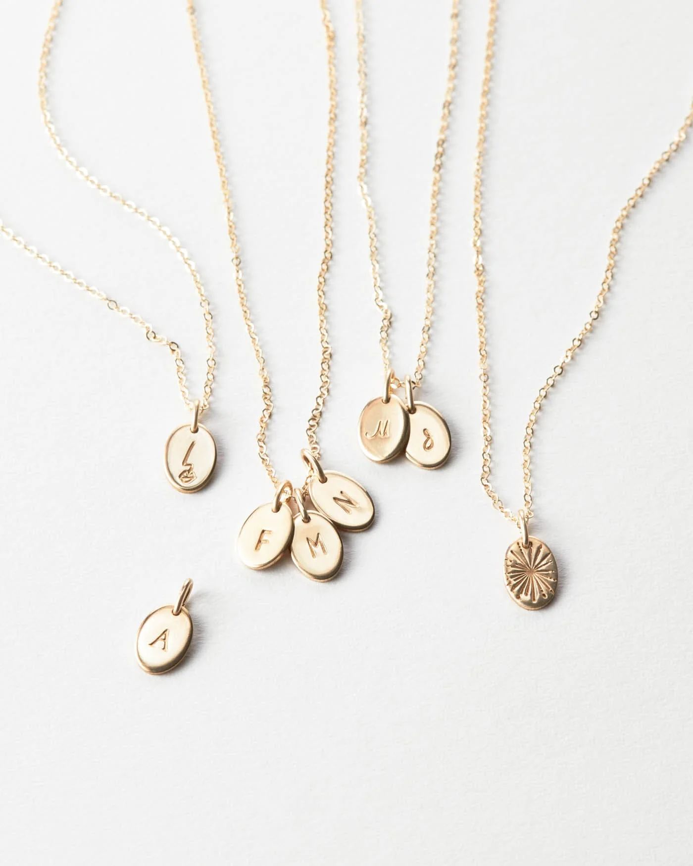 Personalized Mary Necklace | GLDN