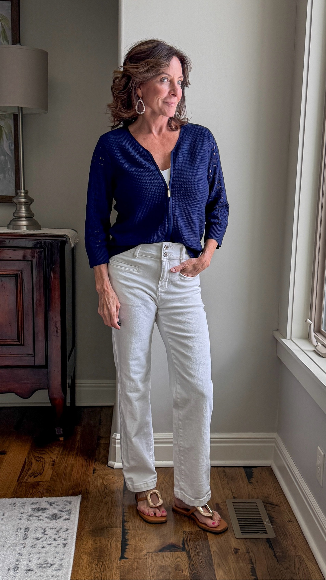 This navy jacket is one of those easy layers that instantly pulls an outfit together. Lightweight, structured but comfortable, and perfect for days when you want polish without effort. I love it zipped partway like this with white denim.

#ZipUpCardigan #NavyBlueCardigan #WaffleWave #WhiteDenim ￼