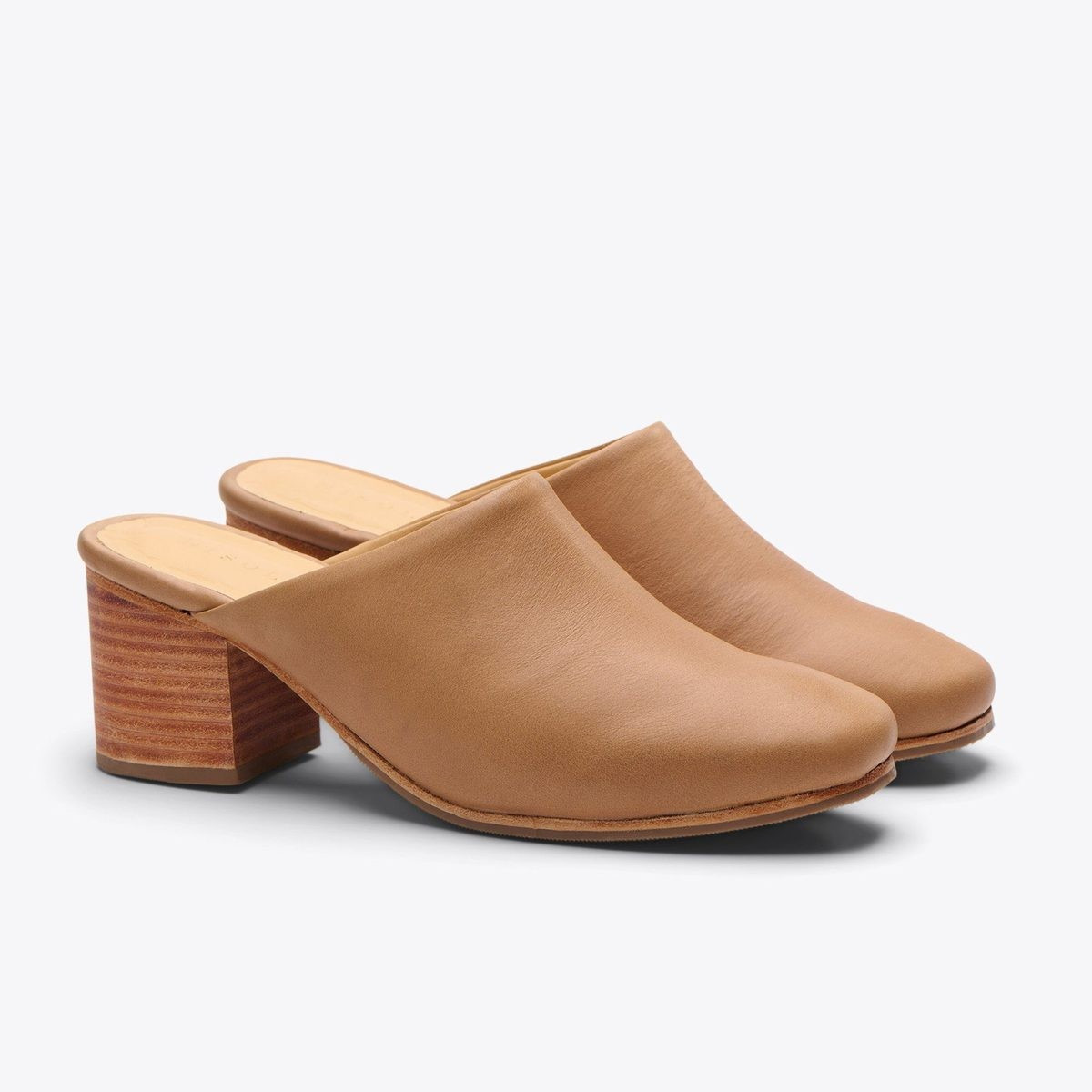 All-Day Heeled Mule Almond | Nisolo