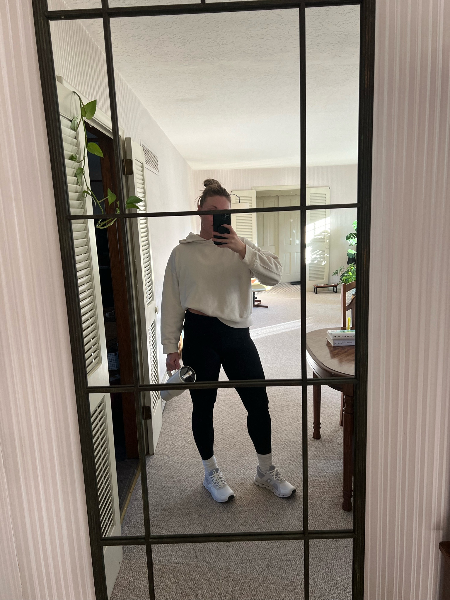 Modest gym outfit. 

Amazon leggings - M
ON cloud runner shoes - 9

Workout outfit, midsize, curvy fashion, fitness, gym shoes, on cloud runner 

#LTKmidsize #LTKfitness