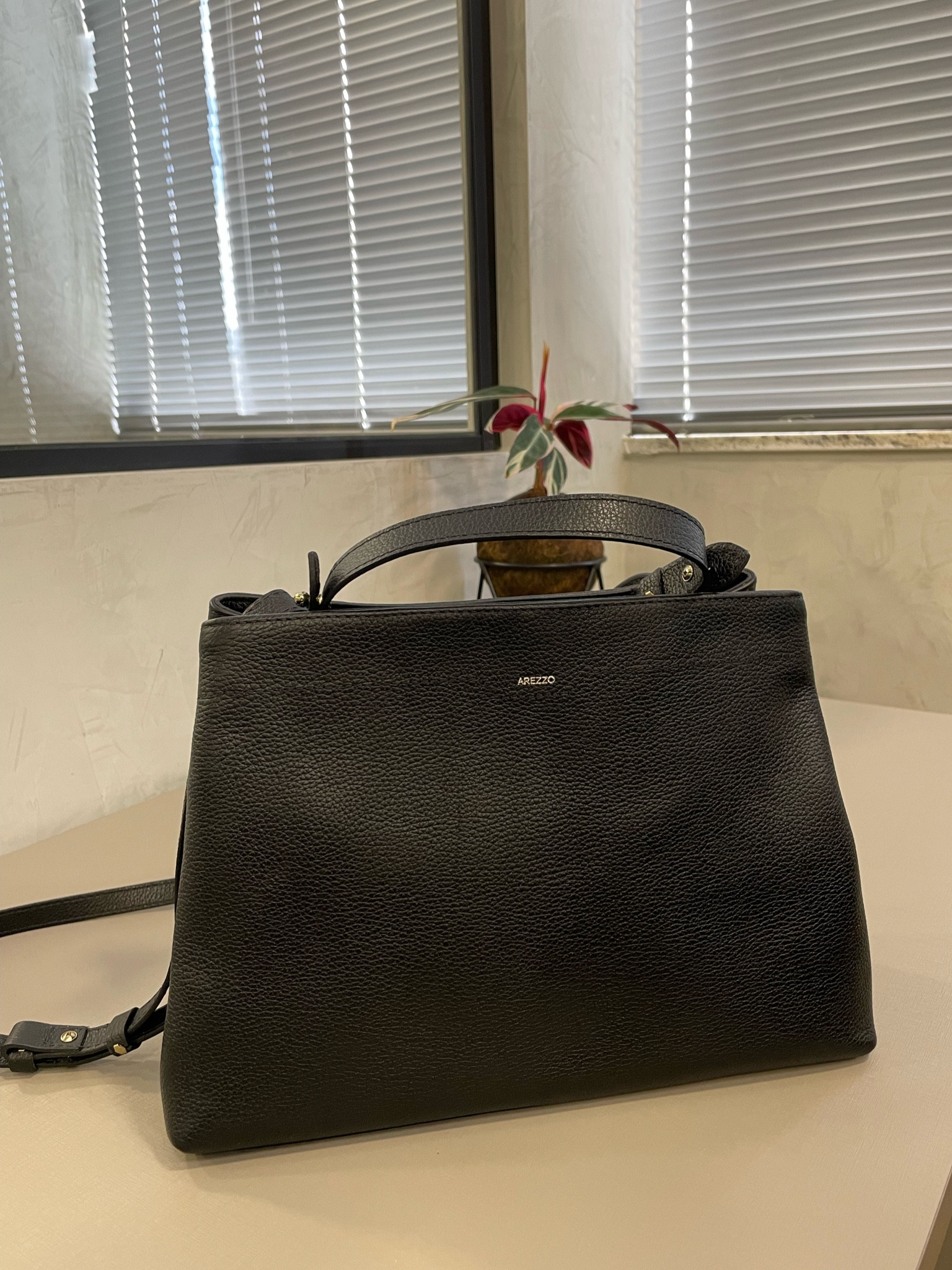 Para quem tá procurando uma bolsa média para trabalho ou faculdade.


#LTKitbag #LTKbrasil #LTKsalealert