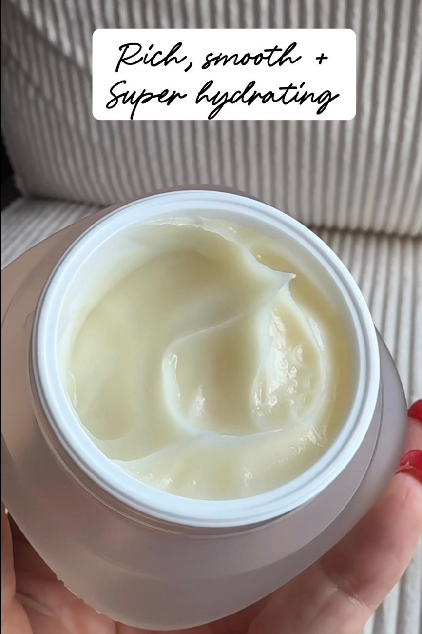 Soft, glowy skin in one step. This cream feels rich and nourishing without feeling heavy, and it leaves my skin looking so smooth and hydrated. Such a good one for that healthy, moisturized glow. ✨

#Incellderm #IncelldermActiveCream #LTKBeauty #SkincareFinds #KBeauty #KoreanSkincare #HydratingCream #GlowingSkin #SkincareRoutine #BeautyFavorites #Moisturizer #AntiAgingSkincare #DewySkin #BeautyFind #SkincareLover