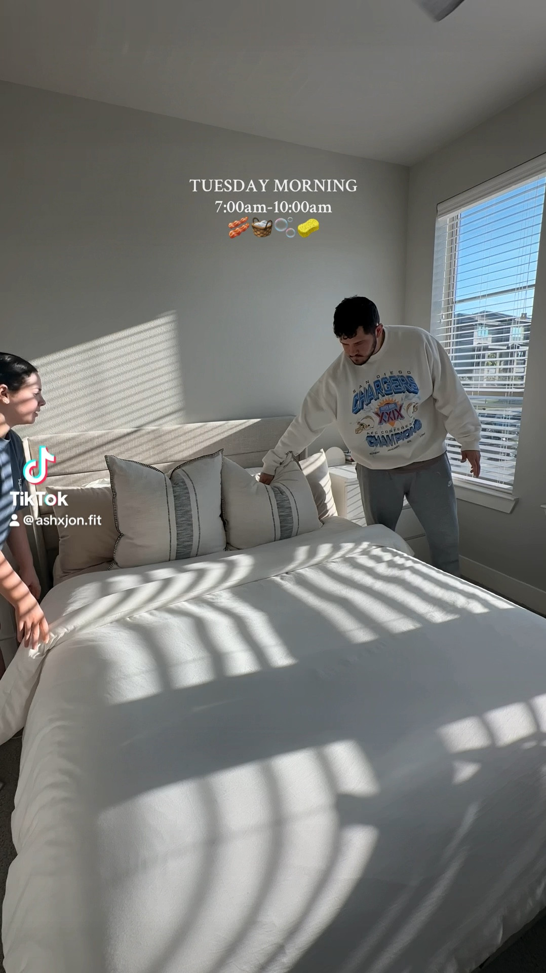 TUESDAY MORNING VLOG🥓🫧🧺💫

#LTKFamily #LTKFallSale #LTKMens