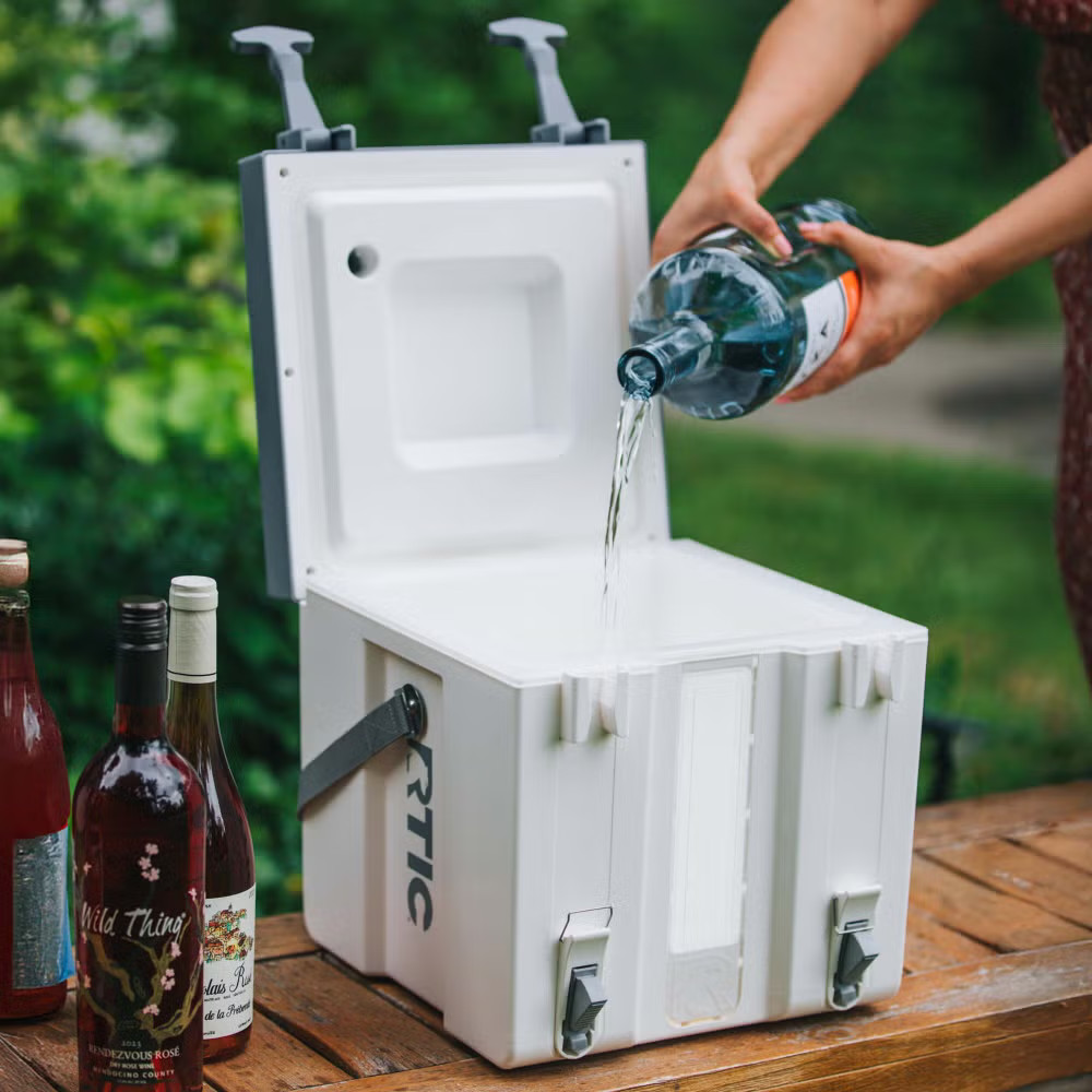 Halftime Water Cooler | RTIC Outdoors