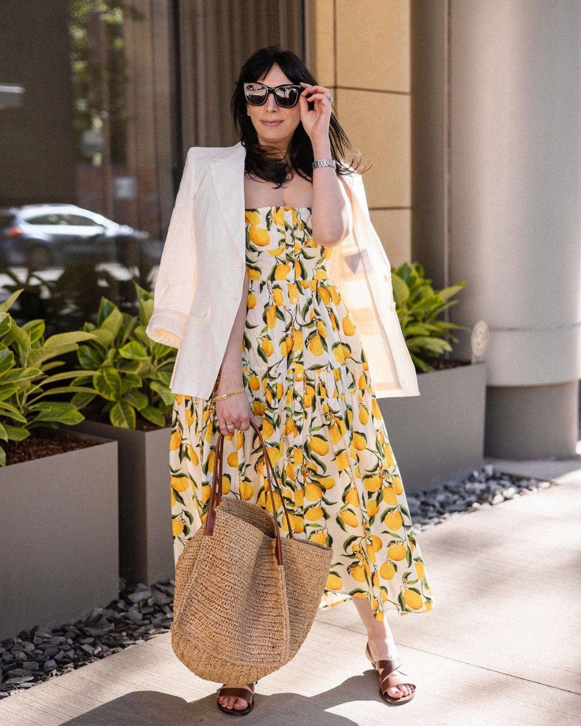  This J.Crew bag holds everything I need for a summer day out, from lunch to errands and everything in between. Find all the outfit details links 🔗 

#injcrew #ad #sponsored 


#LTKTravel #LTKSeasonal #LTKOver40