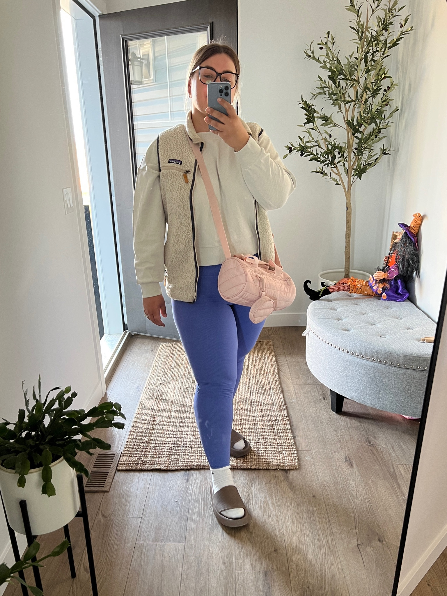 Midsize comfy casual yoga day. Lululemon and Patagonia 



#LTKplussize #LTKmidsize #LTKGiftGuide