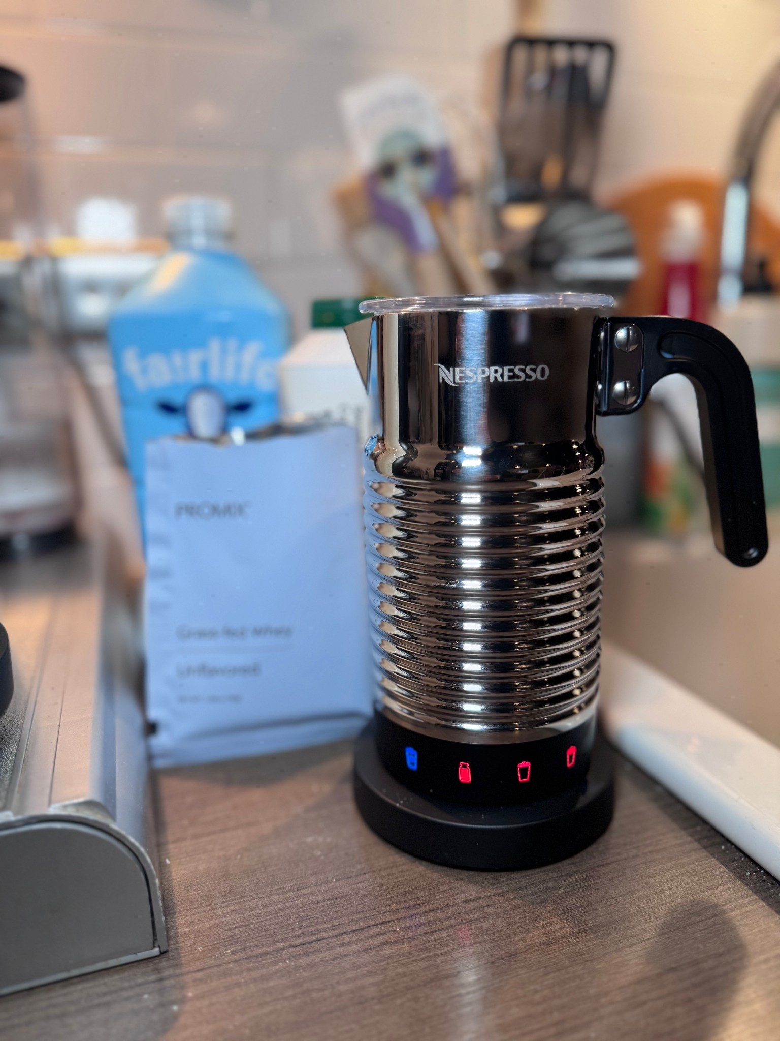 My favorite Nespresso machine and milk frother and warmer 

#LTKValentine #LTKdayinmylife #LTKmorningroutine