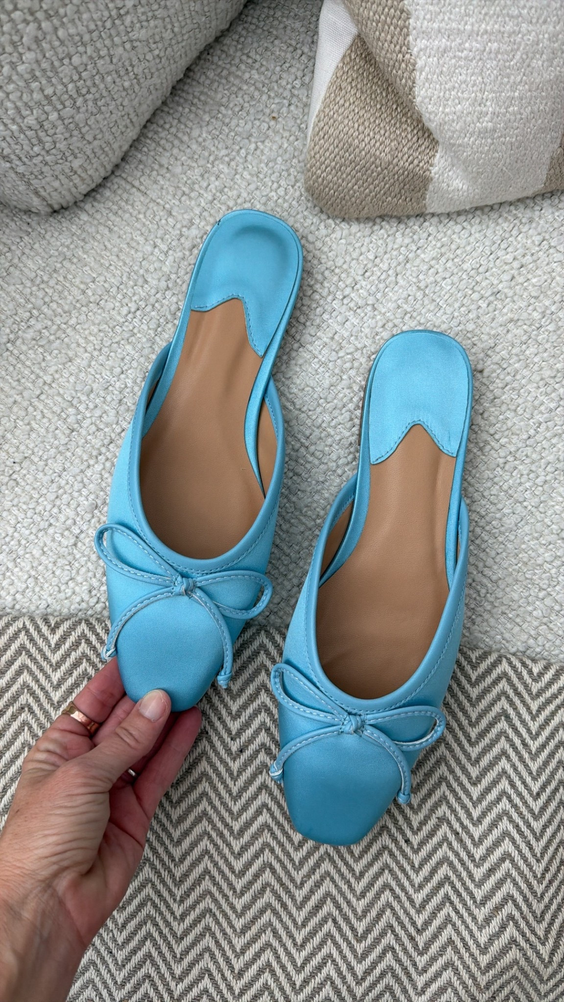 Pop of color 😍

#LTKSpringSale #LTKootd