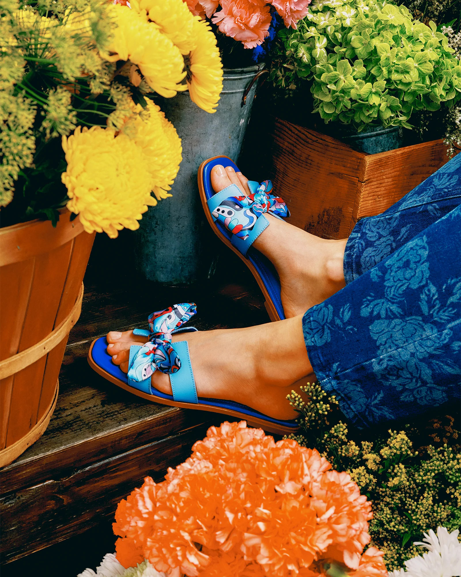 HADYN Blue Scarf Women's Designer Sandal | Steve Madden (US)