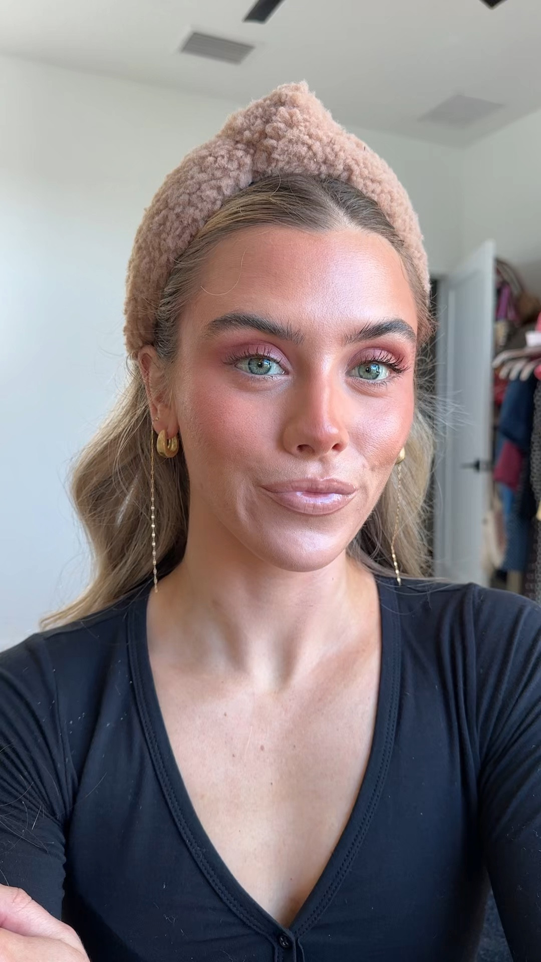 Just because it’s cold outside doesn’t mean your makeup needs to look like it. get ready with me 💛 skin needs to be hydrated so bioron calendula cream or magic molecule (code SLOANE15) for prep before my dibs beauty LoveBeam perfector shade 2. Natasha Denona foundation shade N6. My other foundation favorites include Lawless, Versed, and Haus Labs. Dibs Beauty shade 4 desert island duo as a bronzer and Huda beauty blush filter shade peach sorbet. Natasha Denona concealer shade N2. Huda beauty loose setting powder cherry peach powder. Make Beauty clear brow gel. Dibs beauty baked bronzer shade caramel cappuccino and Make Beauty powder blush in new moon. Saie Beauty CitySet setting spray before lashes and lips and after those steps too. Urban Decay Brown Tubing Mascara. Dibs beauty pressed powder shade 111. OLEHENRIKSEN pout preserve peptide lip treatment shade vanilla bon bon and makeup forever lip liner in legendary latte. Finishing step, L’Oréal Paris 3 second setting mist setting spray. #LTKFindsUnder50 

#LTKgrwm #LTKBeauty #LTKselfcare