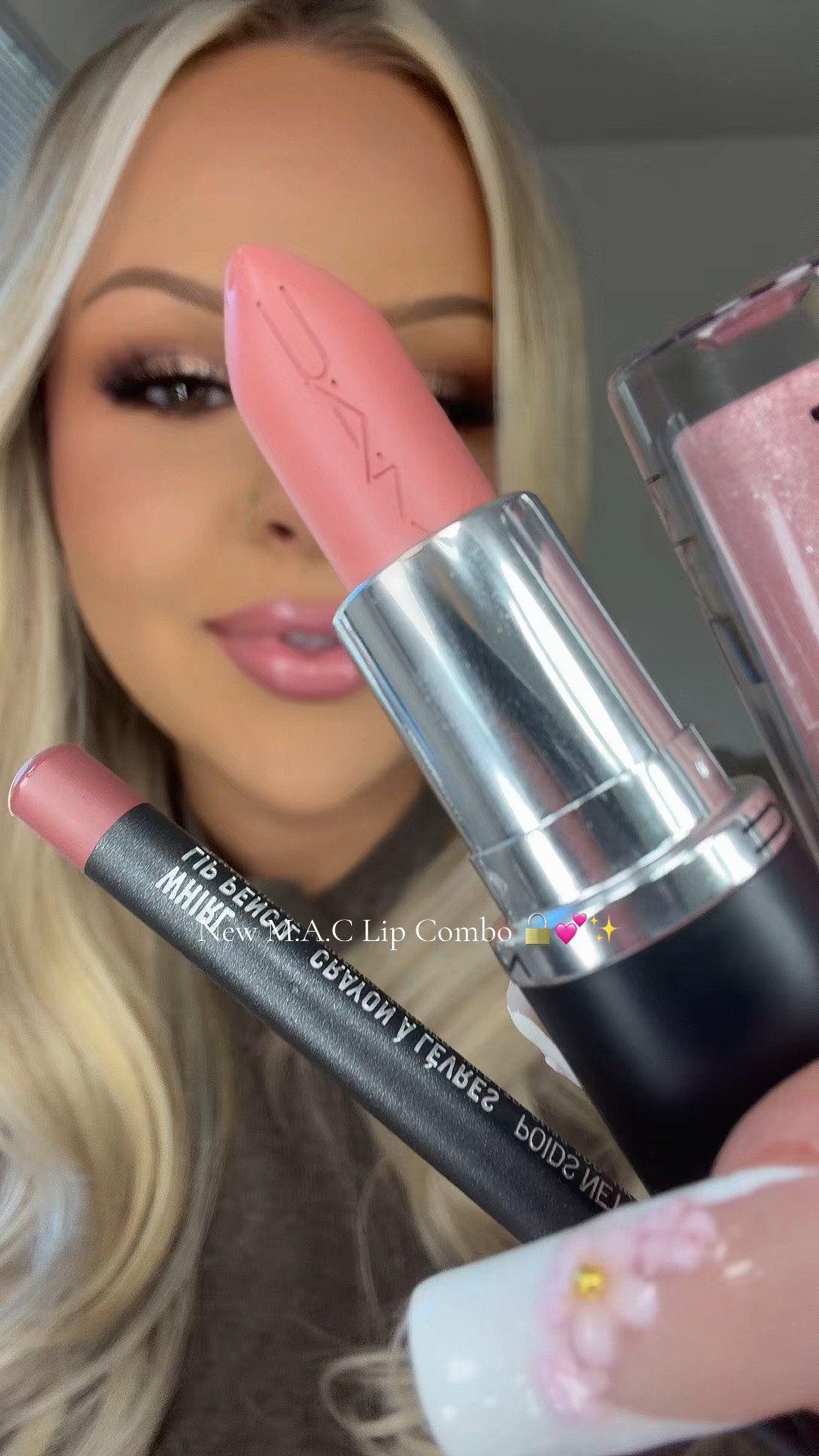 The cutest pinky nude lip! It’s like a baby pink lip lovers dream ✨🩷 liner in “whirl” lipstick in “crème cup” and gloss in “dreamy” ✨🩷 linked everything here for you😘