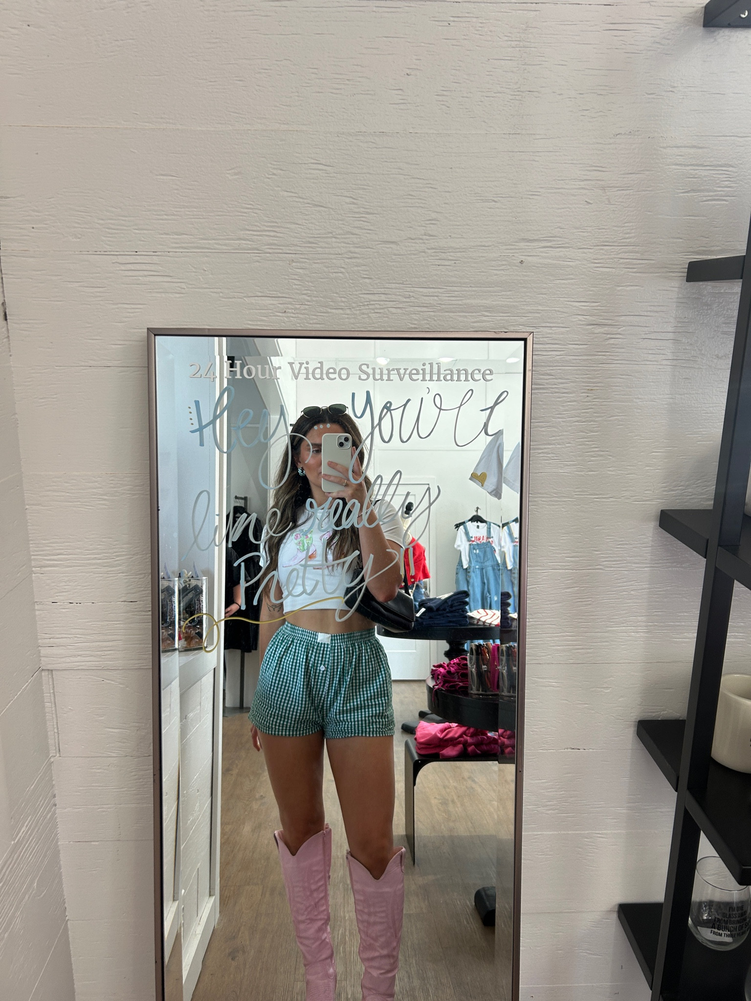 Modern cowgirl 

#cowgirl #summer #ootd #nashoutfits #nashville 