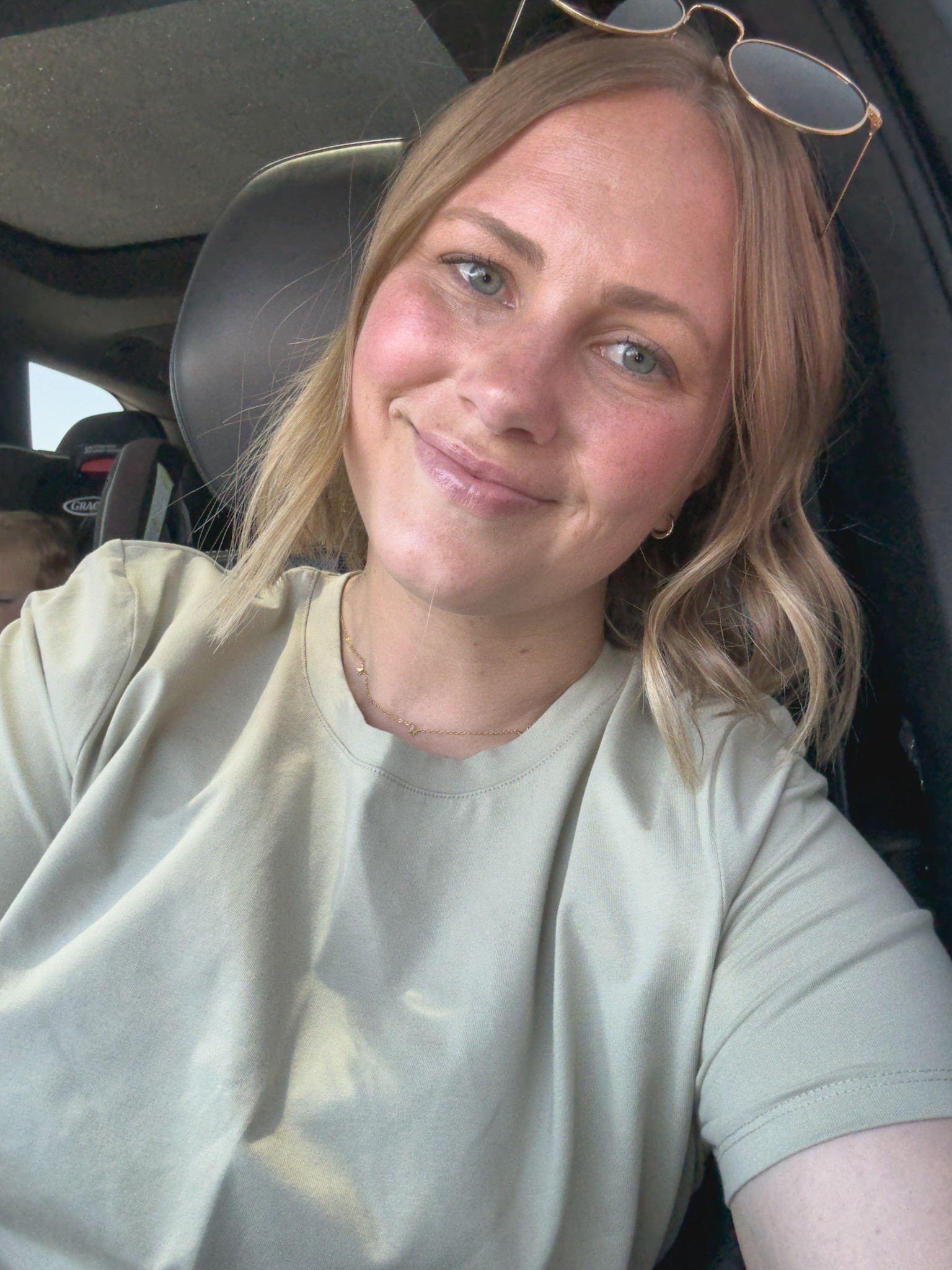 My new favorite tee from Target! It’s soft, stretchy and it comes in tons of cute colors! I’m wearing a size large. 


Women’s fashion, affordable fashion, mom ootd 

#LTKSaleAlert