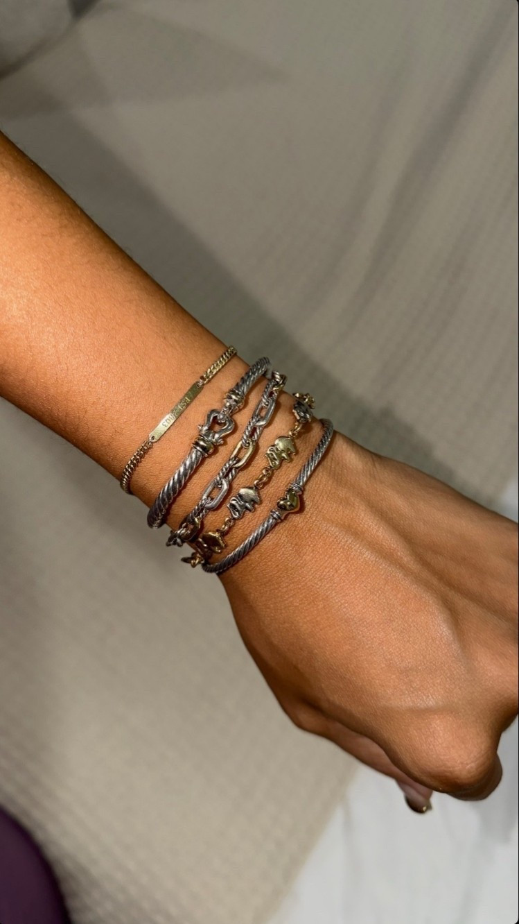 Left stack of the day✨🐘 Added a new David Yurman, courtesy of my besties💕

#LTKdayinmylife #LTKselfcare #LTKootd