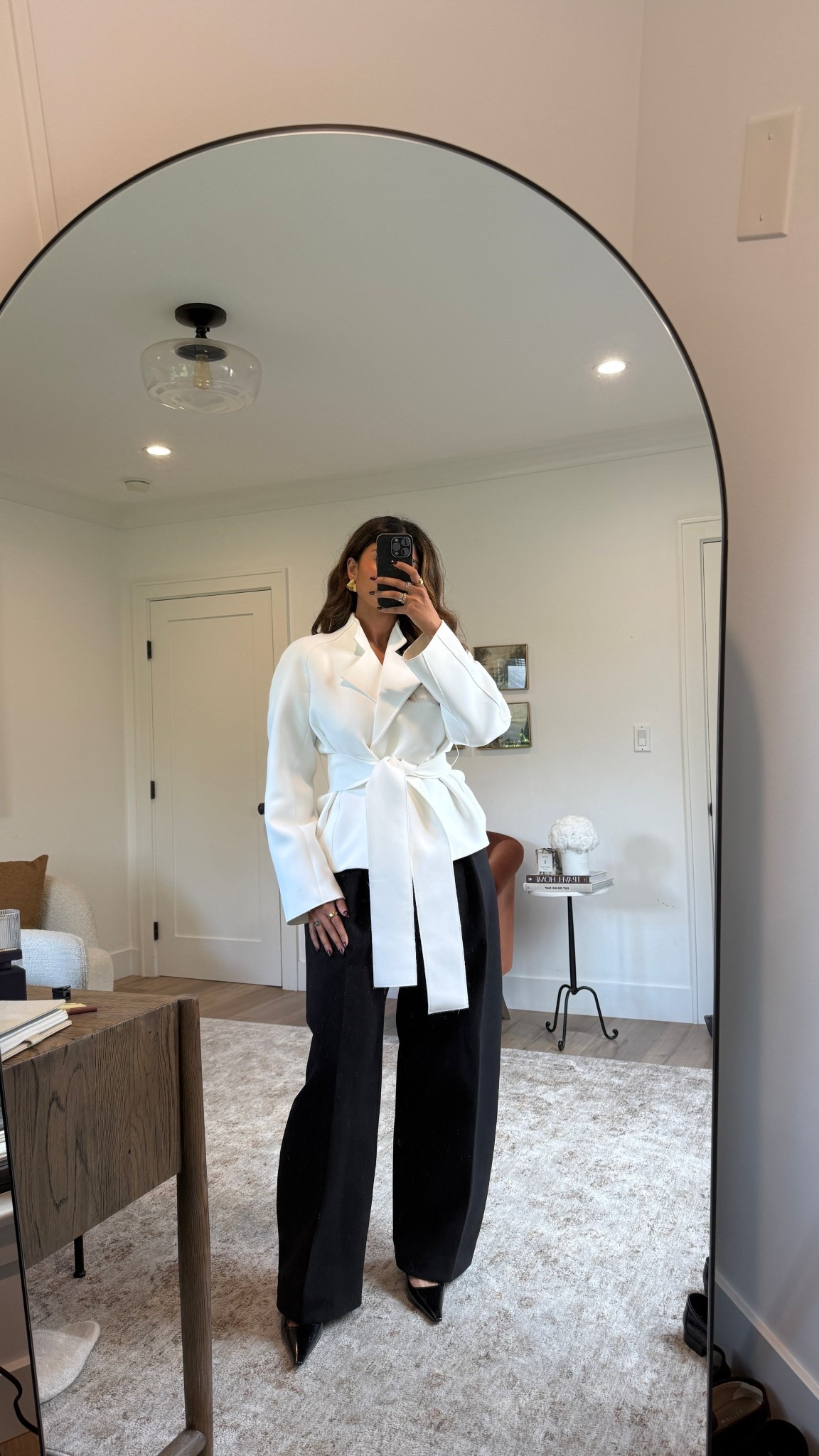 Barrel leg pants, white jacket, belted jacket 

#LTKWorkwear #LTKootd #LTKSeasonal