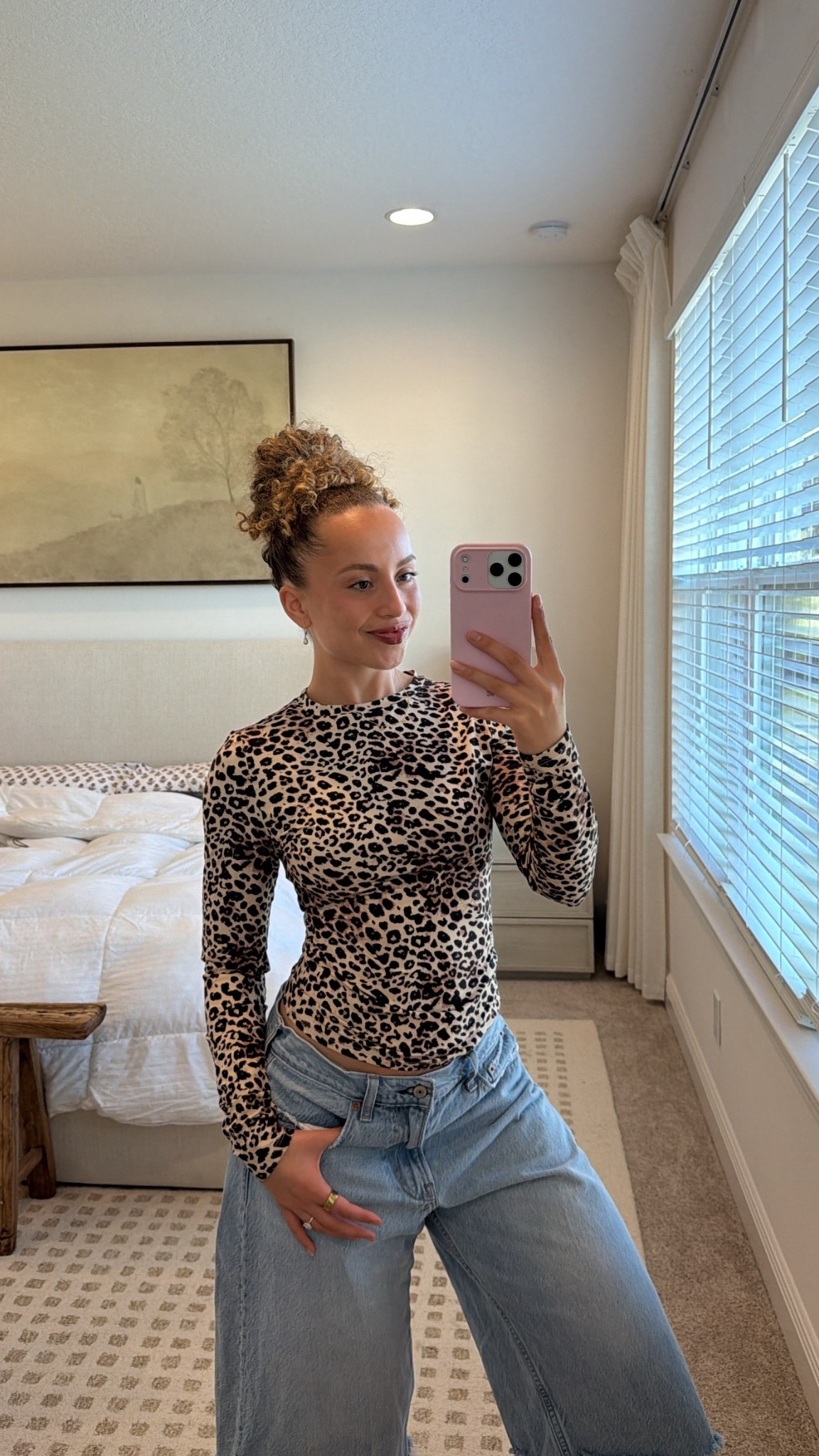 Yes I'm wearing THAT Amazon top again, but in cheetah! (or leopard 😉) Like SKIMS but sooo much more affordable!