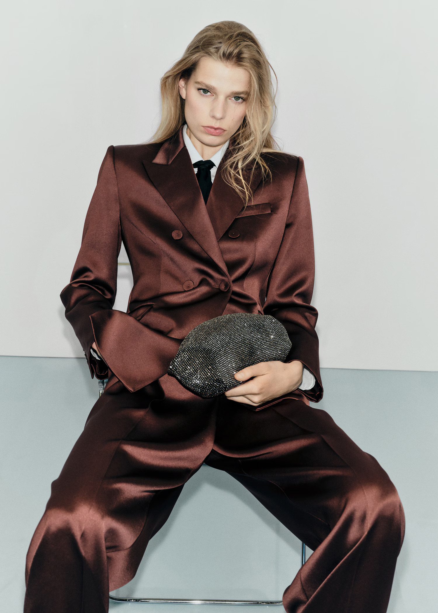 Clutch mit Kristallsteinen | Mango EU