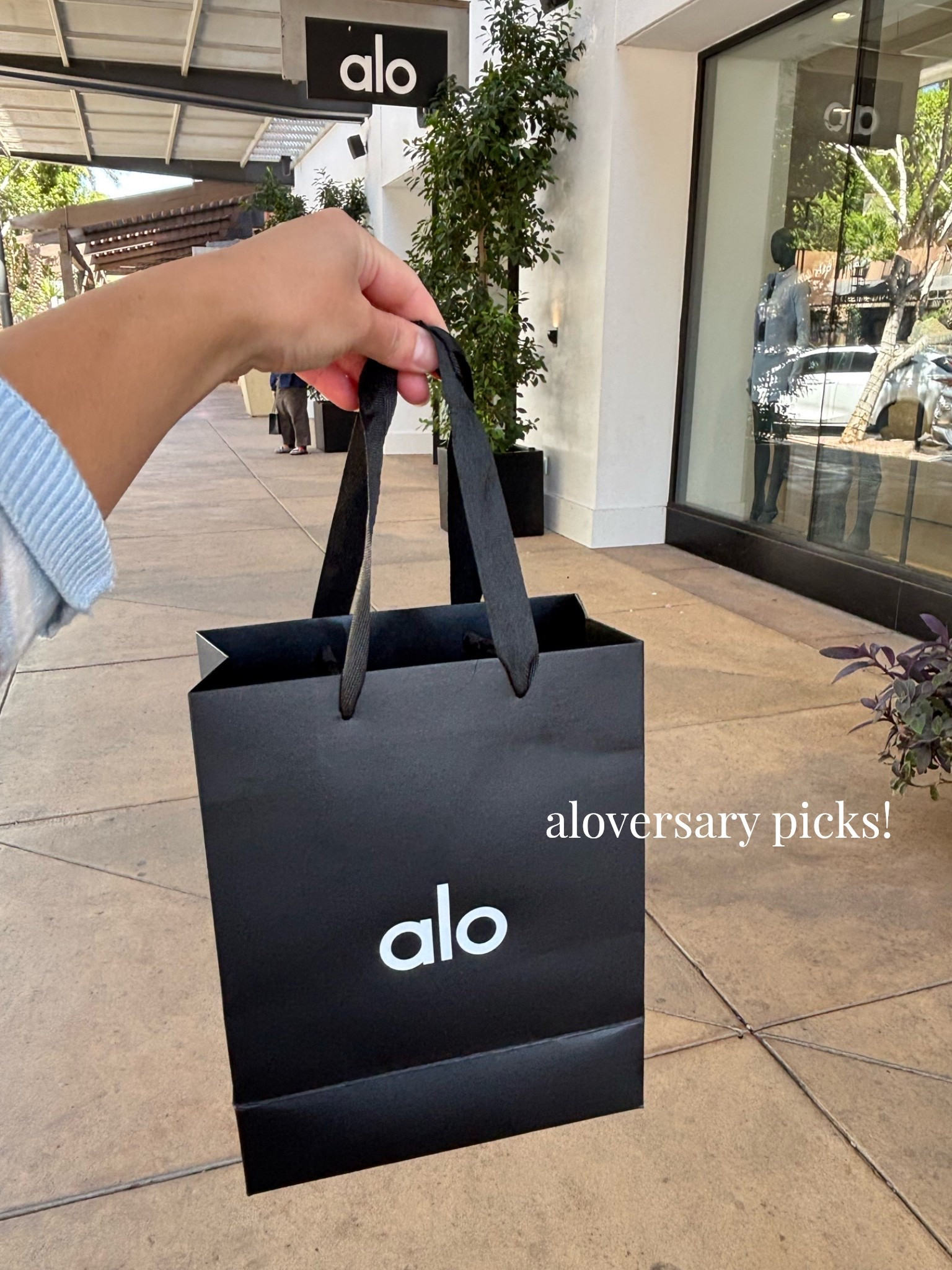 aloversary 30% off sale ends today! Links my picks 🤍 

#aloversary #aloyoga #alo #alopicks #aloyogastyle #athleisure #activewear #lastminutegifts #giftideasformom #mothersday #alotoppicks #topsellers #airportstyle #everydaystyle #momstyle

#LTKmomlife #LTKSaleAlert #LTKActive