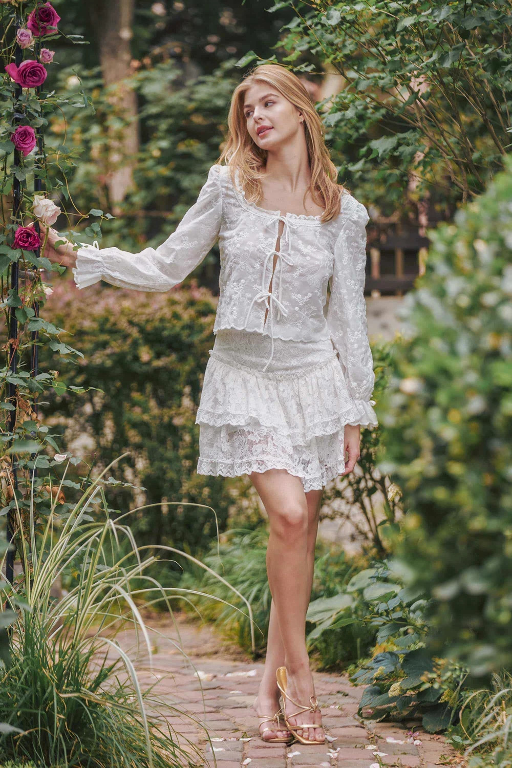 Obsessed is an understatement 💐 these american heiress tops are giving soft girl dream energy — think flowy full sleeves, delicate florals, and the prettiest romantic details ever. literally perfect for fall dates, coffee runs, or that “effortlessly pretty” vibe ✨ grab them before they’re gone!!

#americanheiress #romantictops #falltops #floraltops #softgirlstyle #femininefashion #falloutfits #coquetteaesthetic #girlystyle #fallfashionfinds #ltkstyle #ltkfashion #ootdideas #prettyoutfits #fallvibes #dateoutfit #cozystyle #trendingnow #fashionfinds #styleinspo 

 #LTKSeasonal #LTKU #LTKSaleAlert