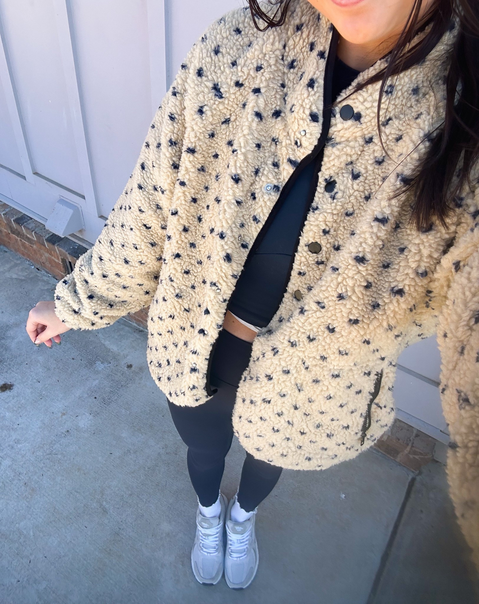 Hi so I’m obsessed with this jacket!! 🫐🥯
•
•
•
Wearing a medium! 

#LTKootd #LTKFindsUnder50 #LTKSeasonal