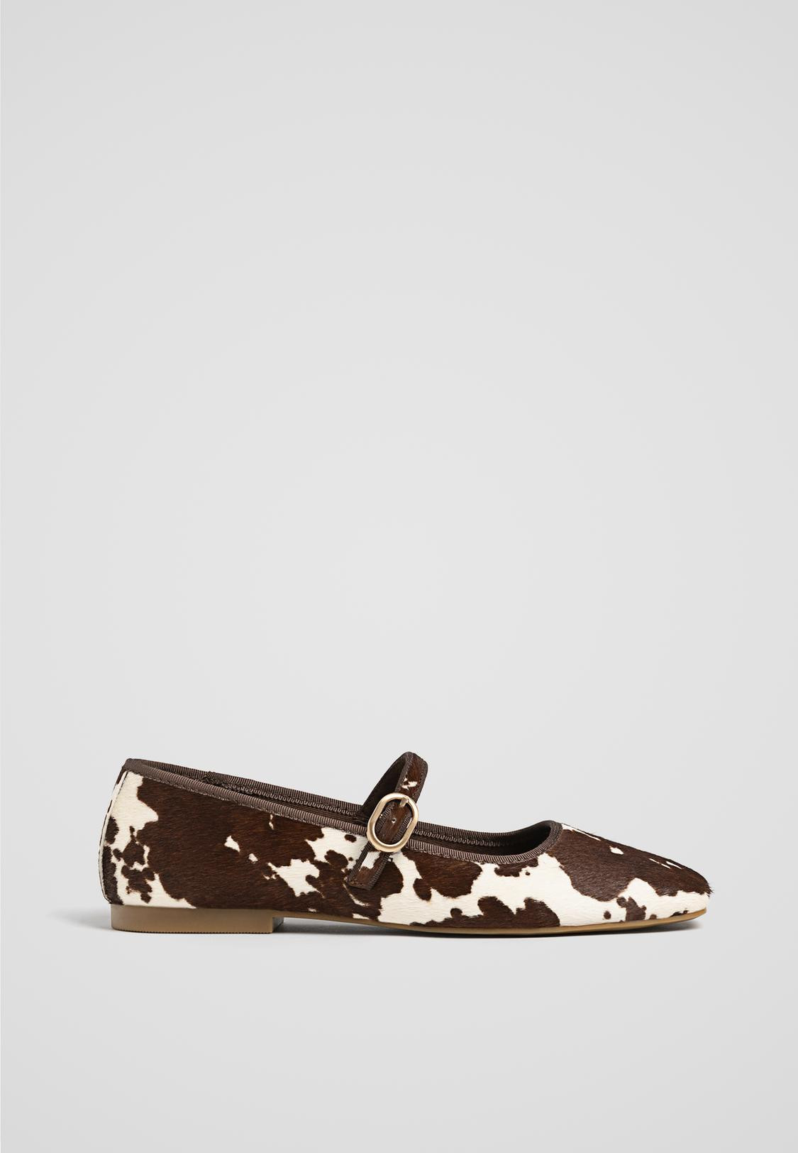 Ballerinas aus Leder mit Tierprint45,99 € inkl. MWSt./exkl. VersandkostenGröße auswählen | Stradivarius DE