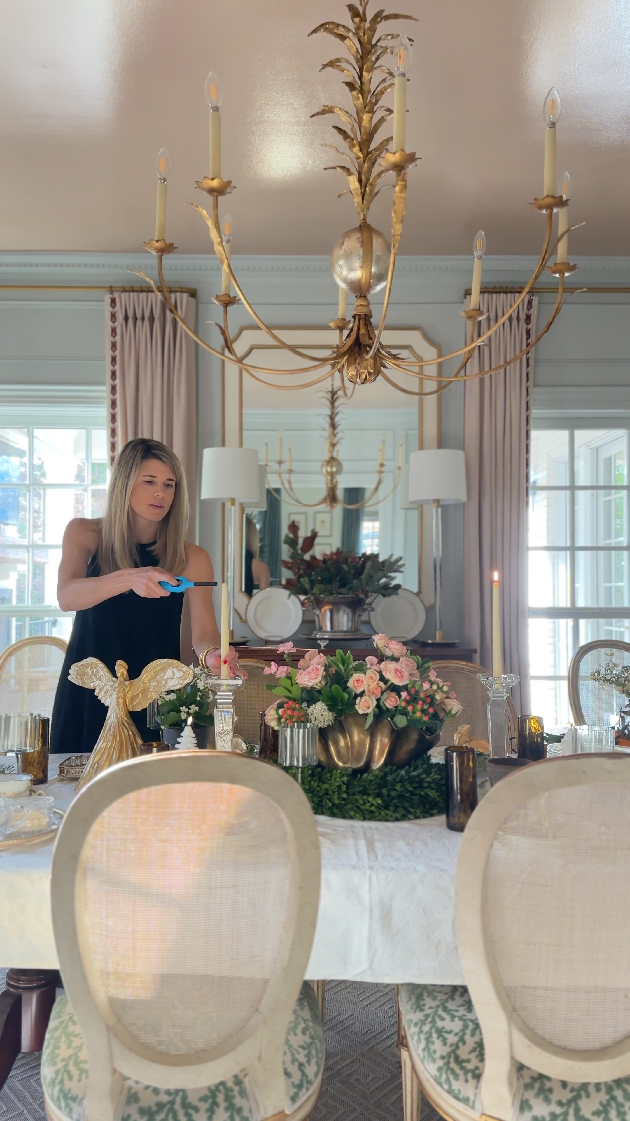 Dressing the dining room for Christmas dinner — still in love with my dream chandelier from Visual Comfort 

#LTKParties #LTKHome #LTKHoliday