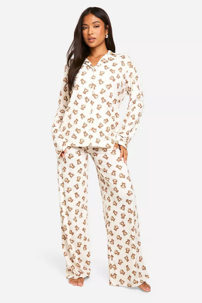 Petite Bear Print Long Sleeve Pyjama Set | Boohoo.com (UK & IE)