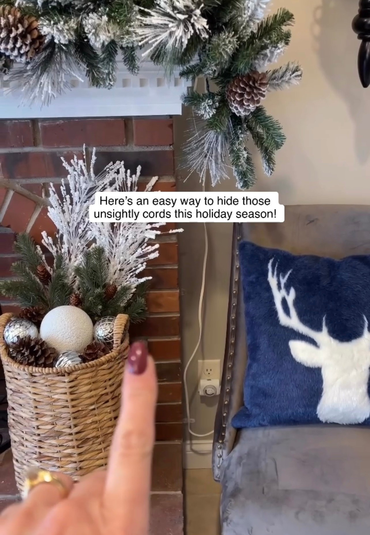 Here are all my favorite command hooks for the holiday season! These make hanging garland, hiding cords and hanging wreaths and swags so much easier! No nails needed! 🤩

#LTKHoliday #LTKSeasonal